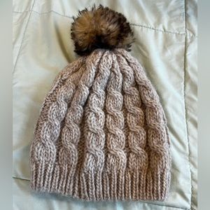FRATELLI TALLI knit beanie with faux fur pompom